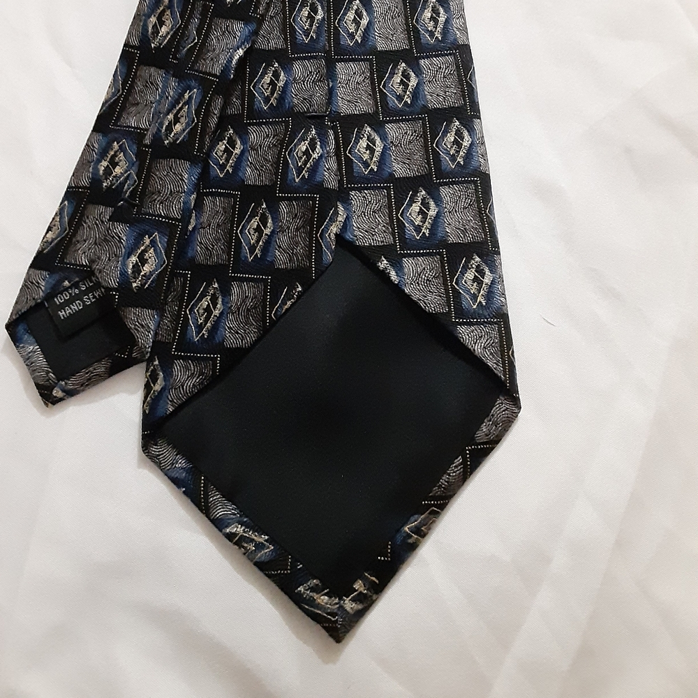 Tie - Picture 3 of 3